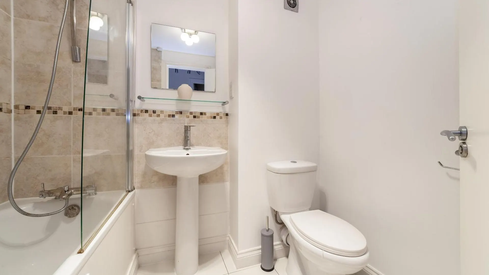 The St Khatarine'S Apartment London